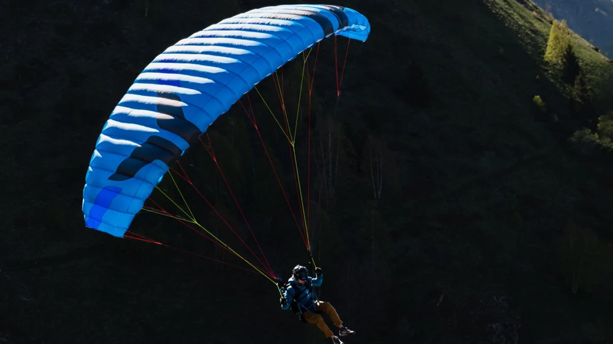 ozone-dragonfly-glide-front ozone-dragonfly-glide-front