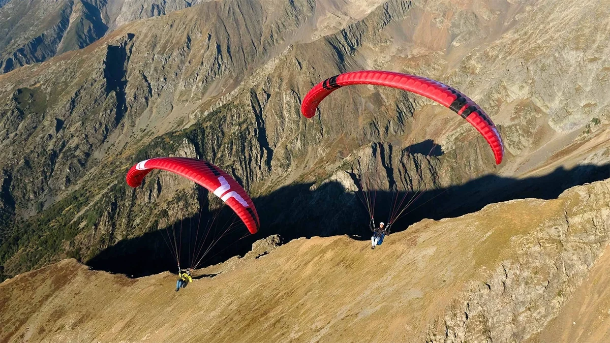 ozone-geo-7-red-gliders-mountain ozone-geo-7-red-gliders-mountain