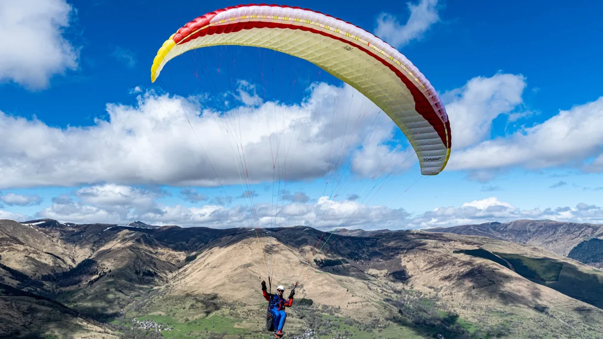 Calypso-2-lemon-above-village-close-up Calypso-2-lemon-above-village-close-up