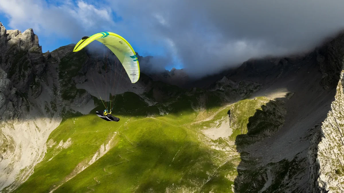 ozone-alpina-5-front-right-against-sky ozone-alpina-5-front-right-against-sky