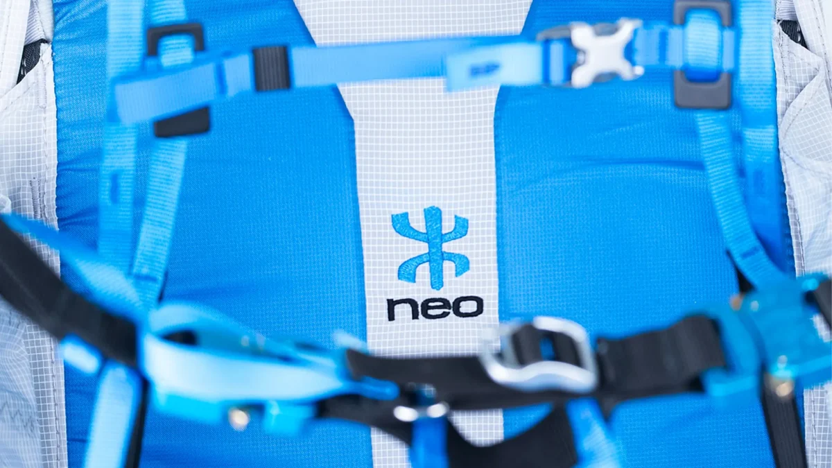 Neo-Push-Up-forfra-detaljer Neo-Push-Up-forfra-detaljer