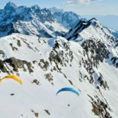 Ozone-Alpina4GT-mot-snodekte-fjell-episk