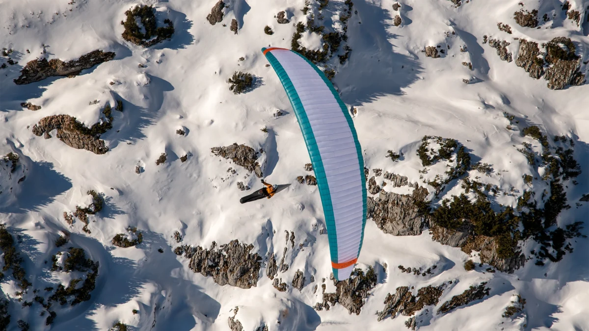 nova-xenon-3-top-view-above-snow nova-xenon-3-top-view-above-snow