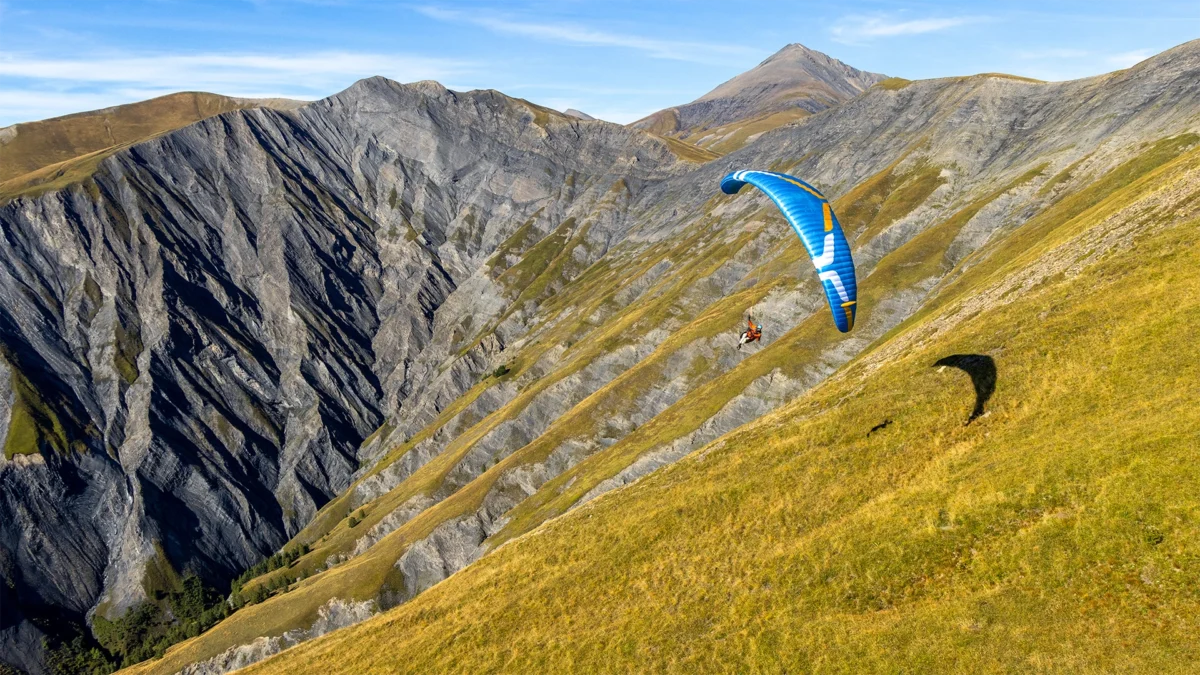 ozone-vibe-gt-sunset-soaring-left-side-on-slope ozone-vibe-gt-sunset-soaring-left-side-on-slope