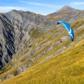 ozone-vibe-gt-sunset-soaring-left-side-on-slope