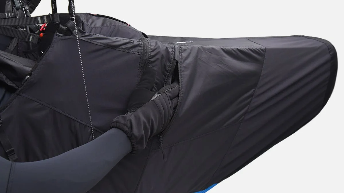 ozone-ozium-3-studio-hand-in-side-pocket ozone-ozium-3-studio-hand-in-side-pocket